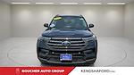 Used 2022 Ford Explorer XLT thumbnail 2
