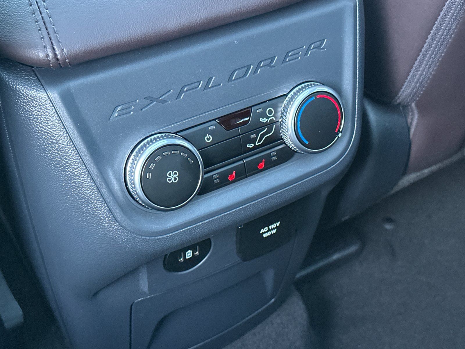 Used 2025 Ford Explorer Platinum - photo 20