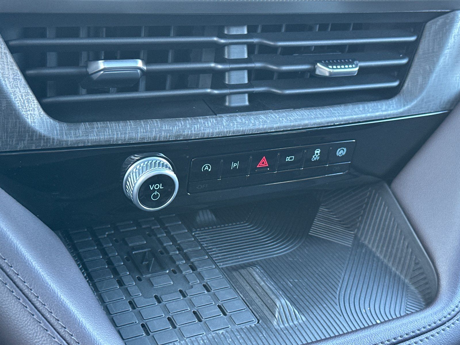 Used 2025 Ford Explorer Platinum - photo 7