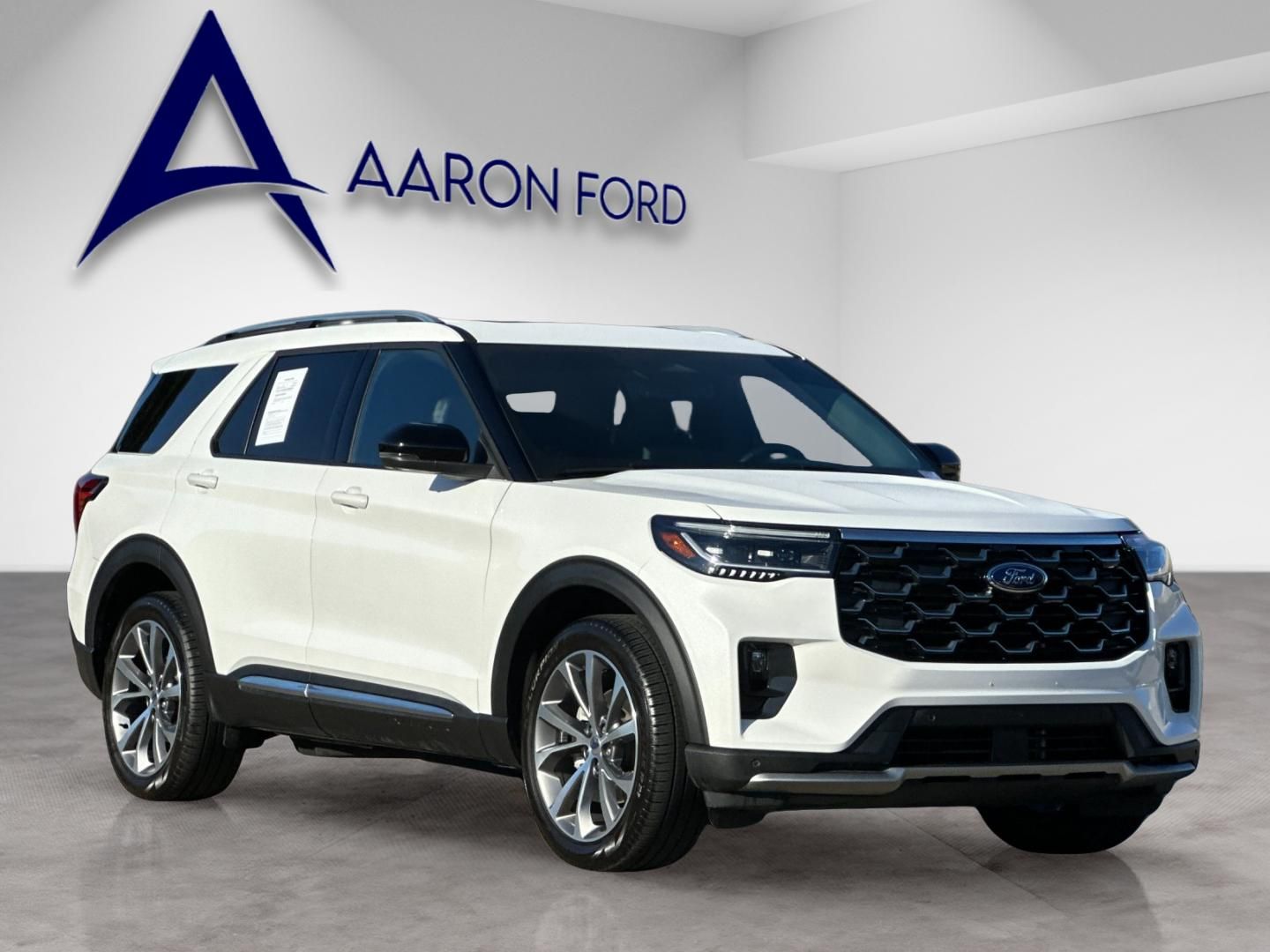 Used 2025 Ford Explorer Platinum - photo 8