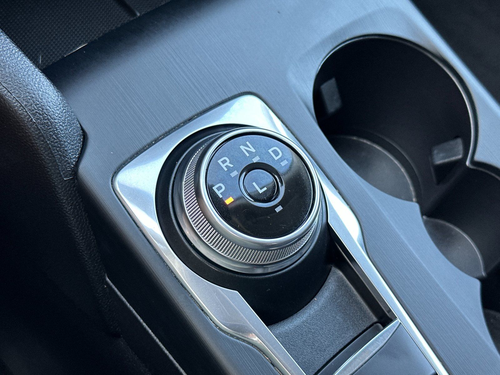 Used 2022 Ford Escape SE - photo 23