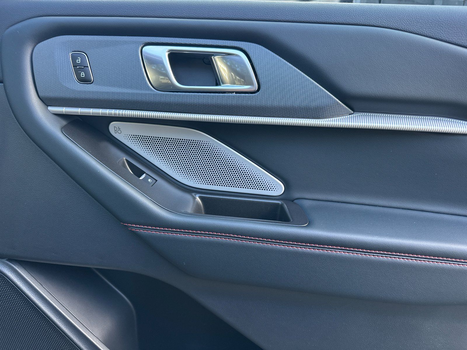 New 2026 Ford Explorer ST - photo 31