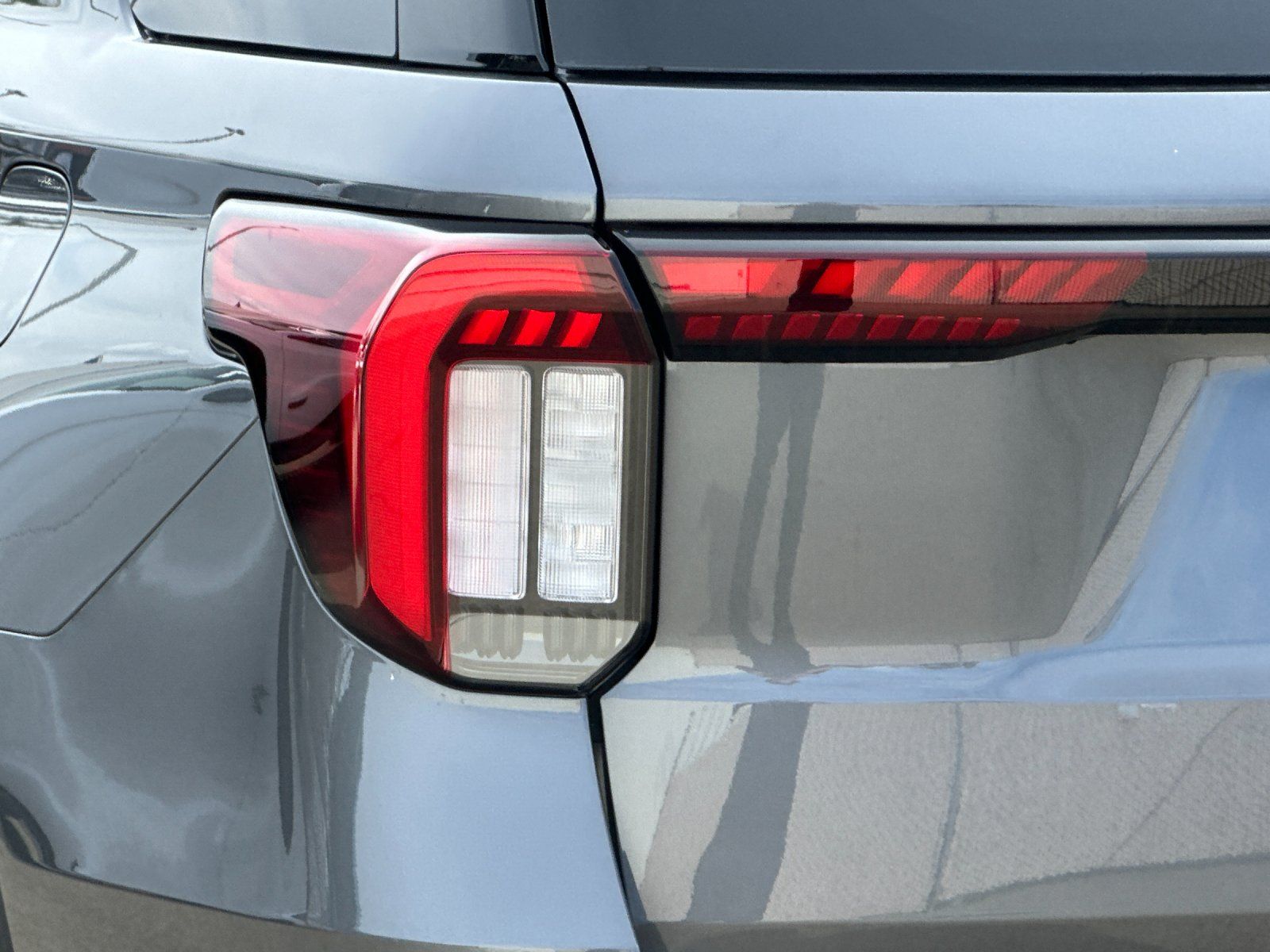 New 2026 Ford Explorer ST-Line - photo 10