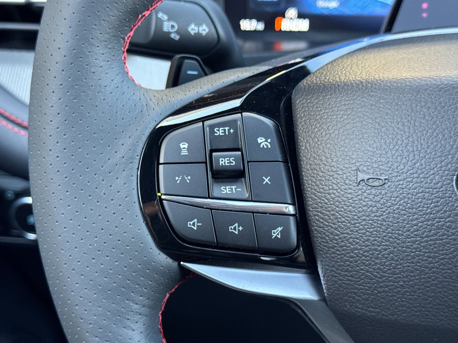 New 2026 Ford Explorer ST - photo 28