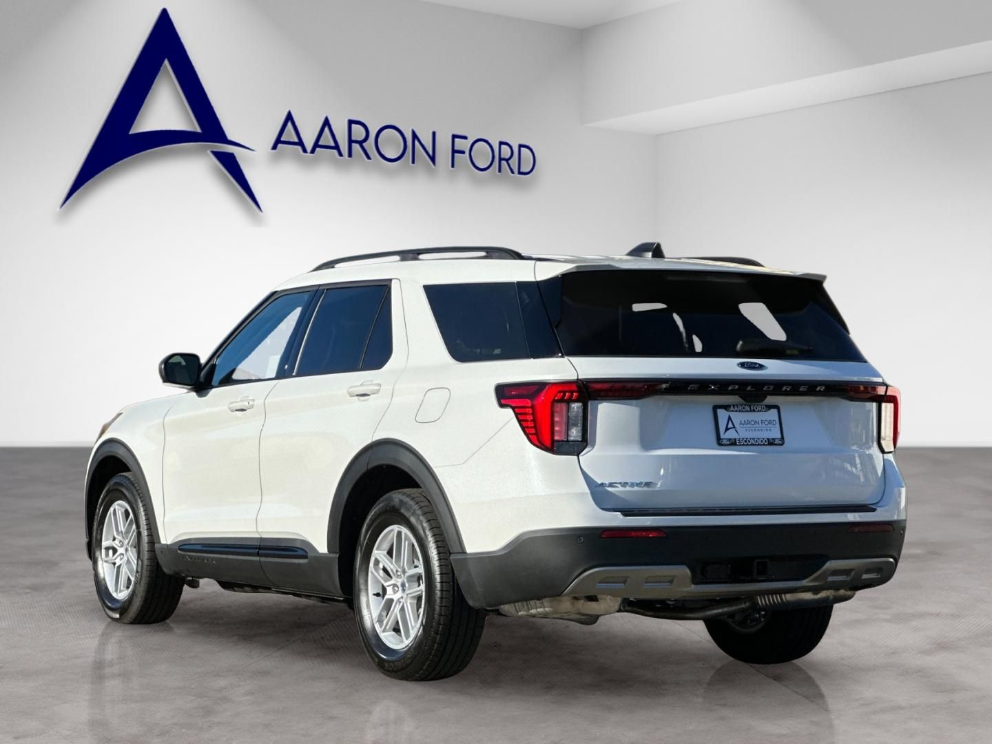 New 2026 Ford Explorer - photo 2