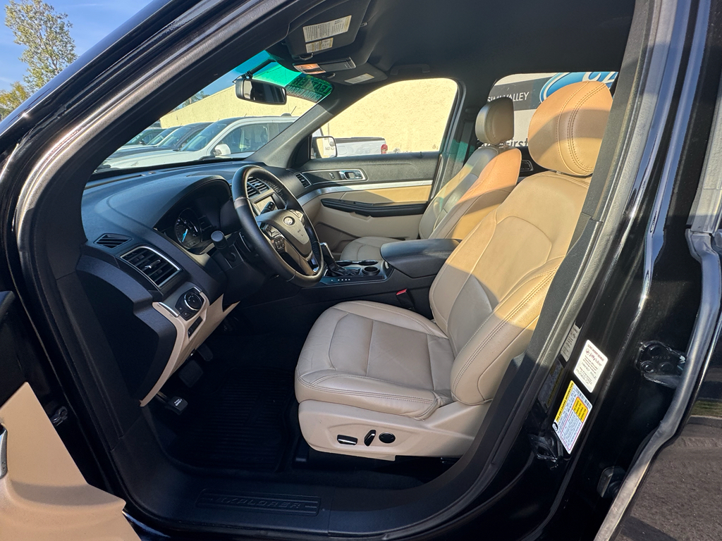 Used 2016 Ford Explorer XLT - photo 11