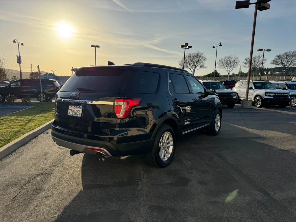 Used 2016 Ford Explorer XLT - photo 7