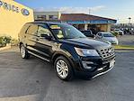 Used 2016 Ford Explorer XLT thumbnail 3