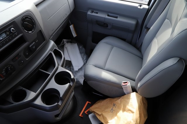 New 2026 Ford E-350 Cutaway - photo 31