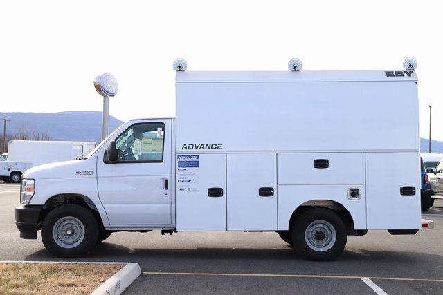 New 2026 Ford E-350 Cutaway - photo 4