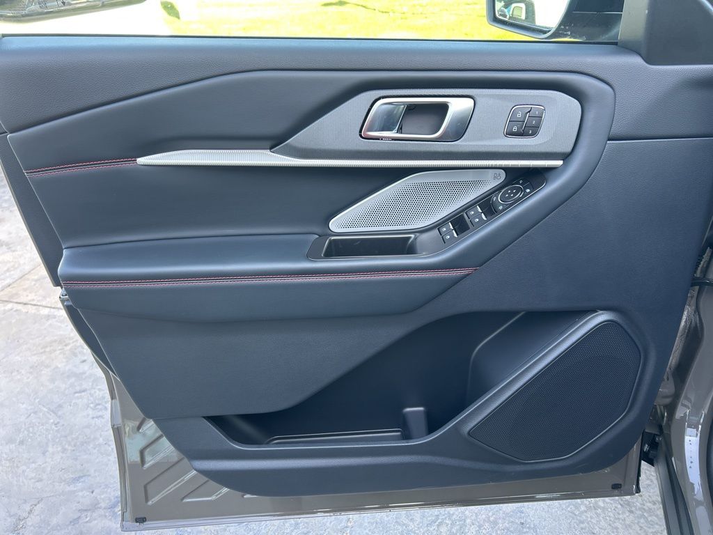 New 2026 Ford Explorer ST - photo 15