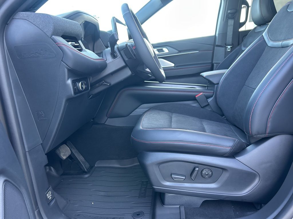 New 2026 Ford Explorer ST - photo 16
