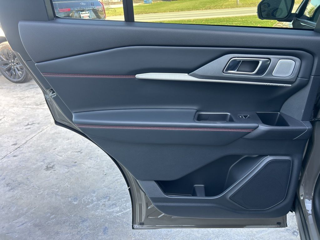 New 2026 Ford Explorer ST - photo 30