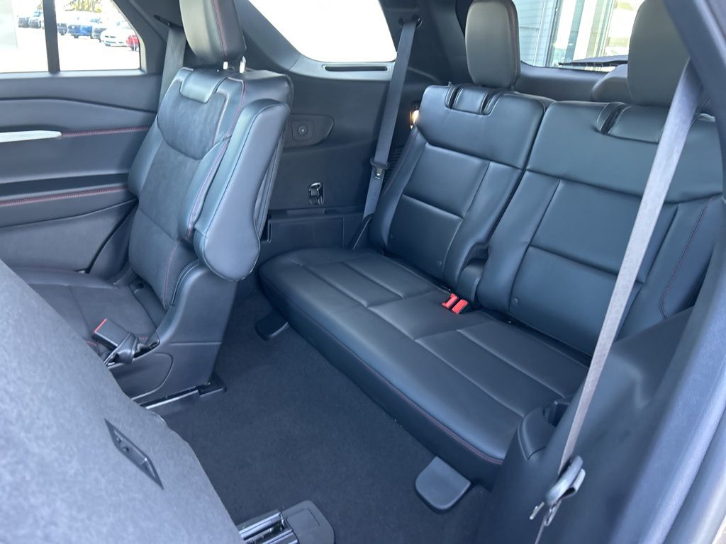New 2026 Ford Explorer ST - photo 33