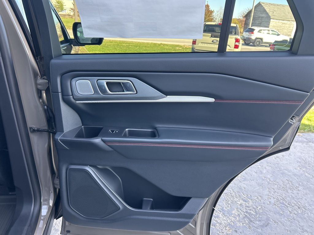 New 2026 Ford Explorer ST - photo 37