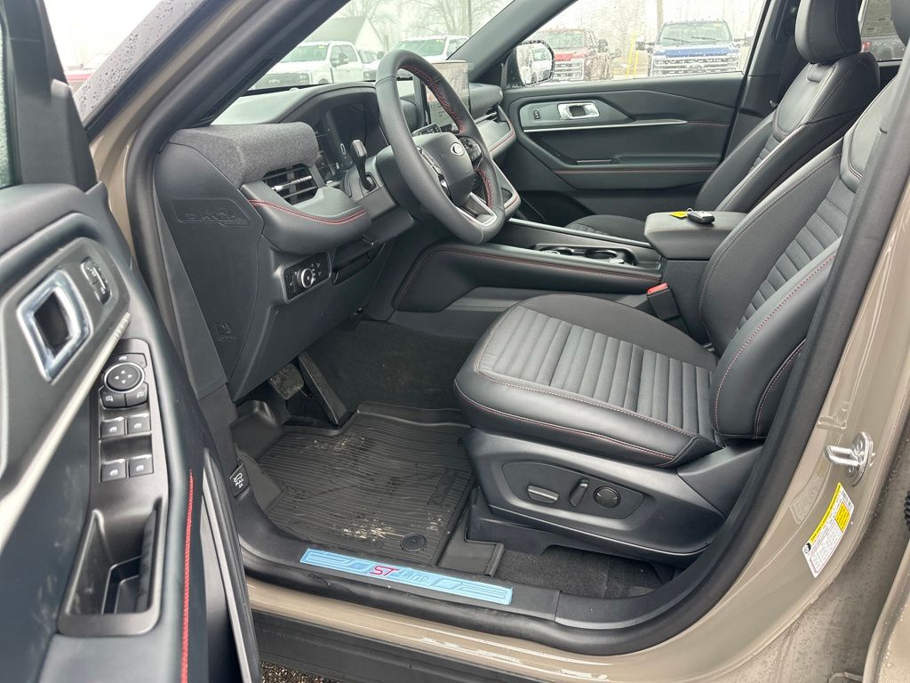 New 2026 Ford Explorer ST-Line - photo 10