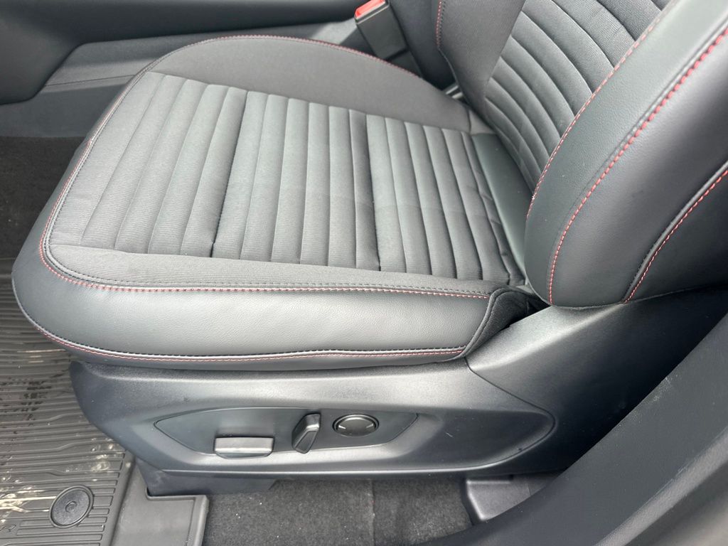 New 2026 Ford Explorer ST-Line - photo 11