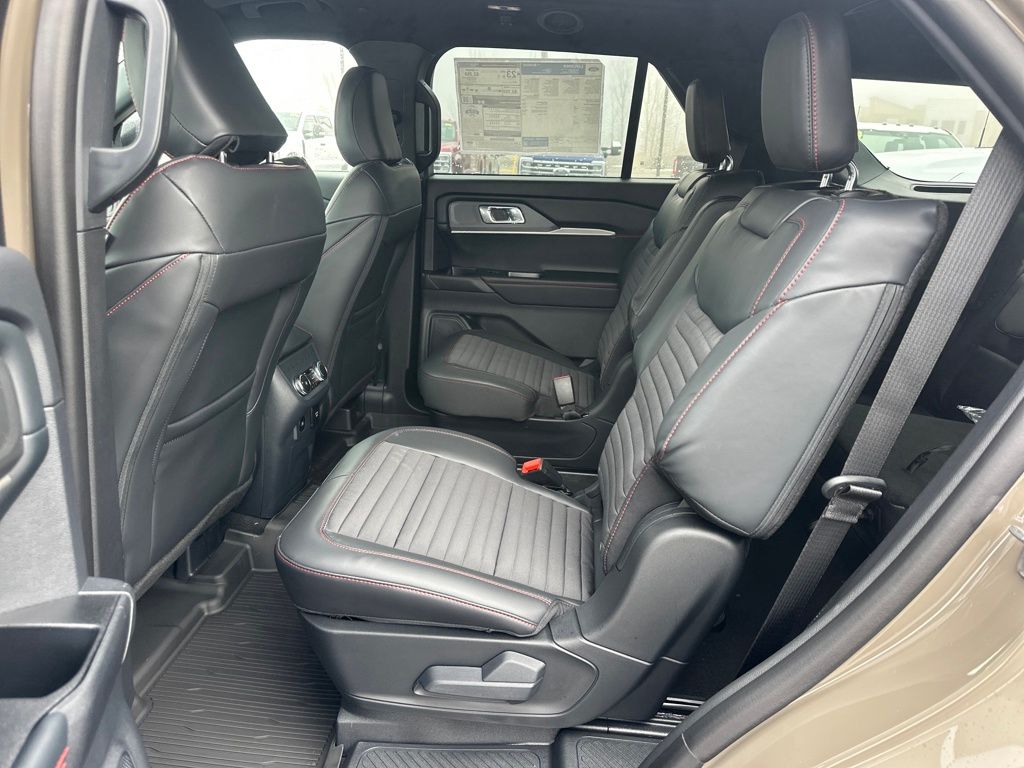 New 2026 Ford Explorer ST-Line - photo 14