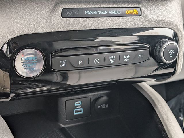 Used 2023 Ford Escape Platinum - photo 16