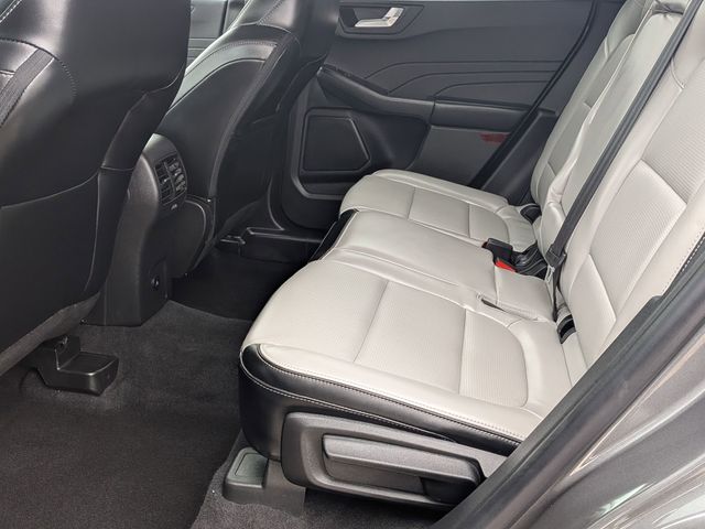 Used 2023 Ford Escape Platinum - photo 22