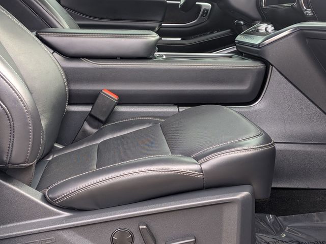 Used 2025 Ford Expedition MAX Platinum - photo 31
