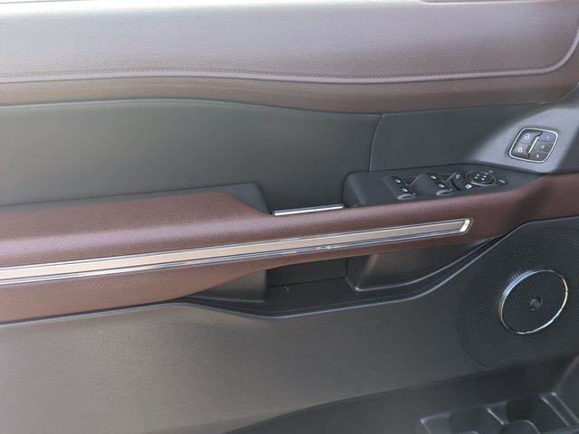 Used 2022 Ford Expedition MAX Limited - photo 13
