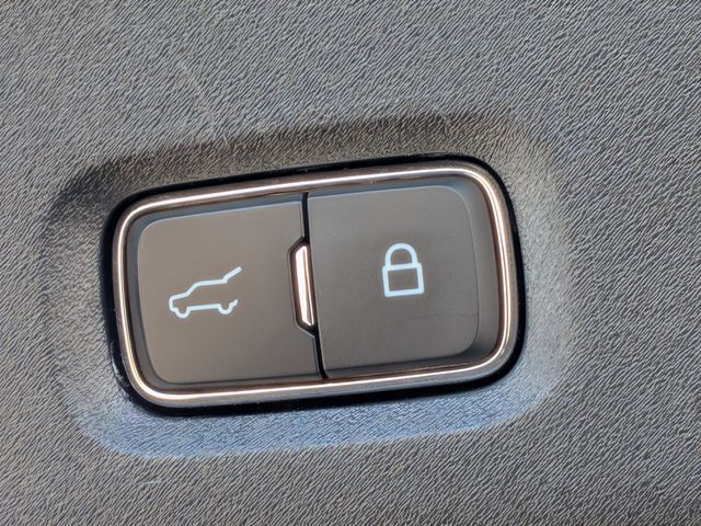 Used 2025 Ford Expedition Platinum - photo 26