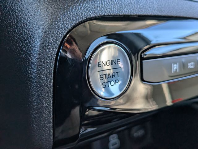 Used 2025 Ford Escape Platinum - photo 16