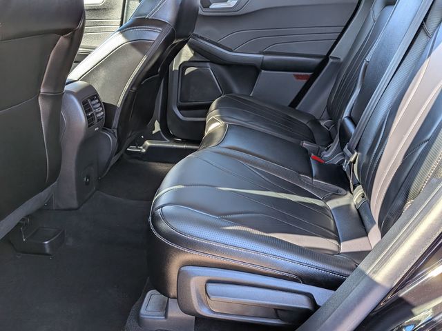 Used 2025 Ford Escape Platinum - photo 22
