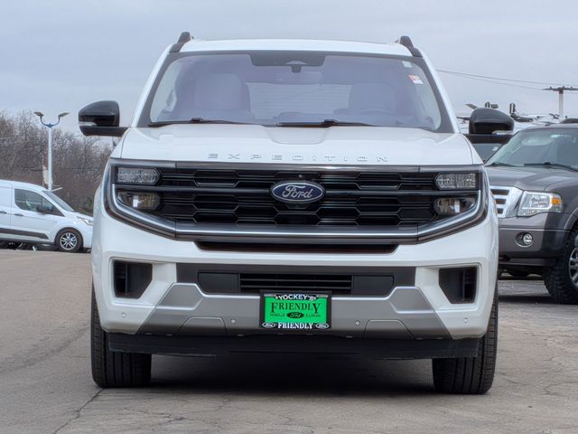 Used 2025 Ford Expedition - photo 2