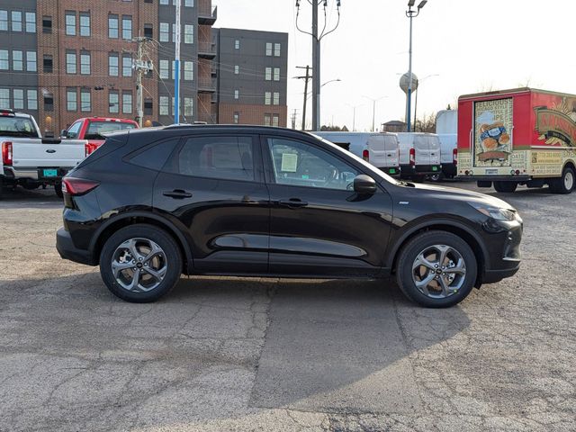 New 2025 Ford Escape - photo 2