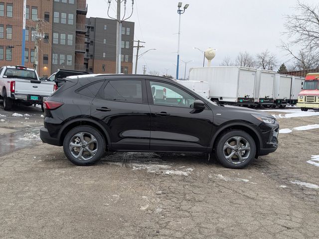 New 2025 Ford Escape - photo 2