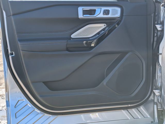 Used 2022 Ford Explorer ST - photo 13