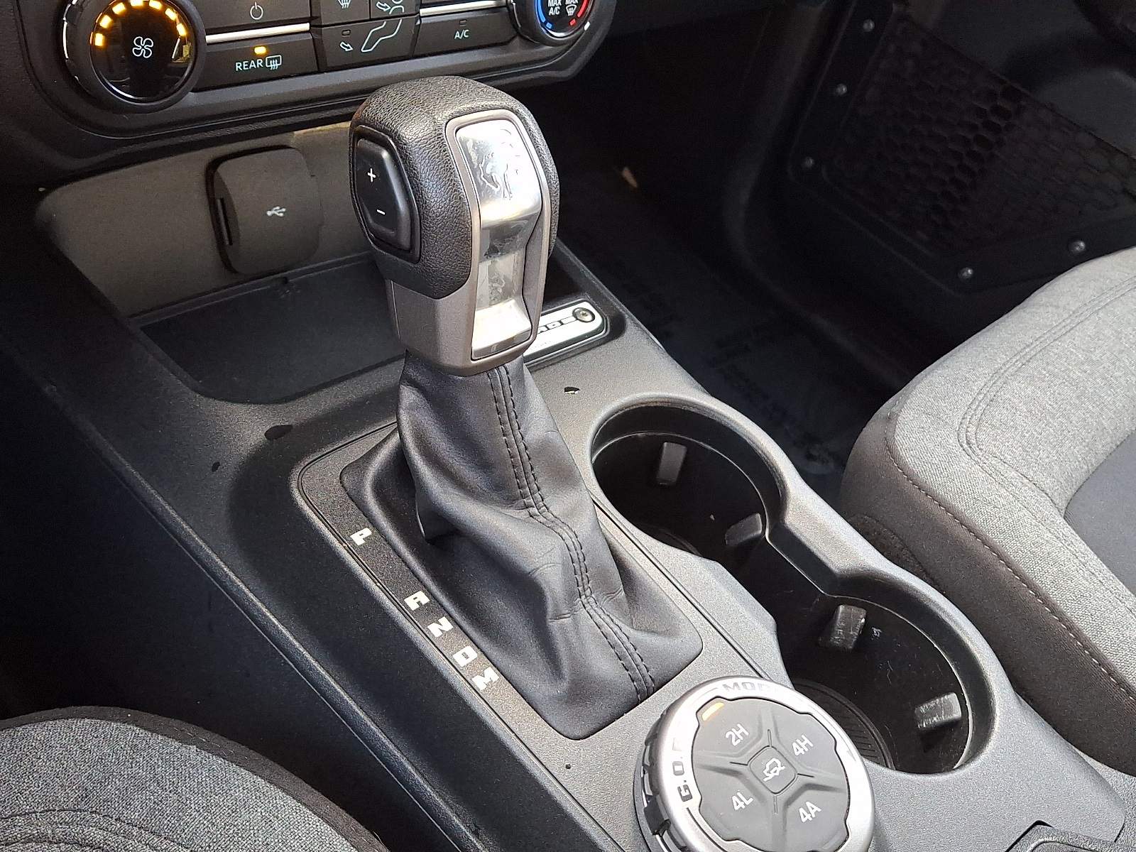 Used 2023 Ford Bronco Base - photo 3