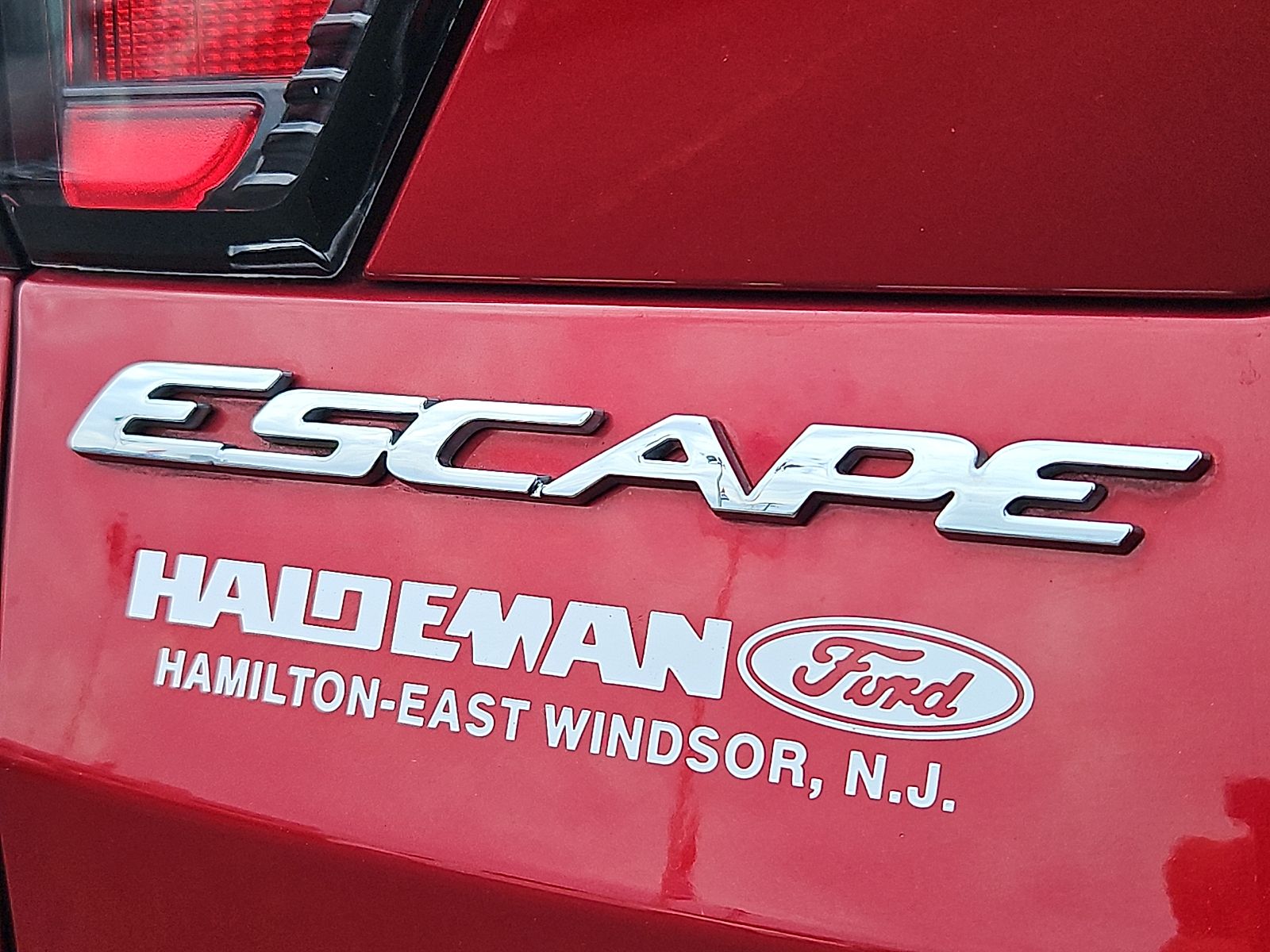 Used 2018 Ford Escape SEL - photo 11