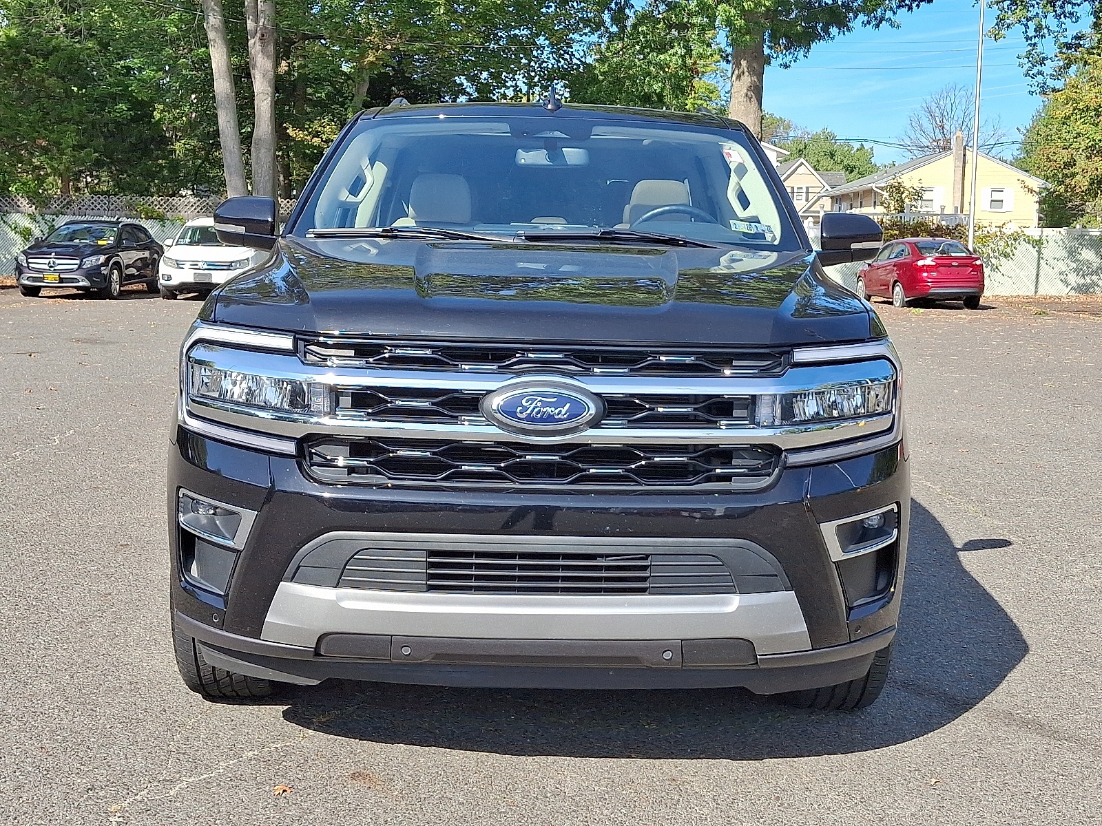 Used 2024 Ford Expedition MAX - photo 2