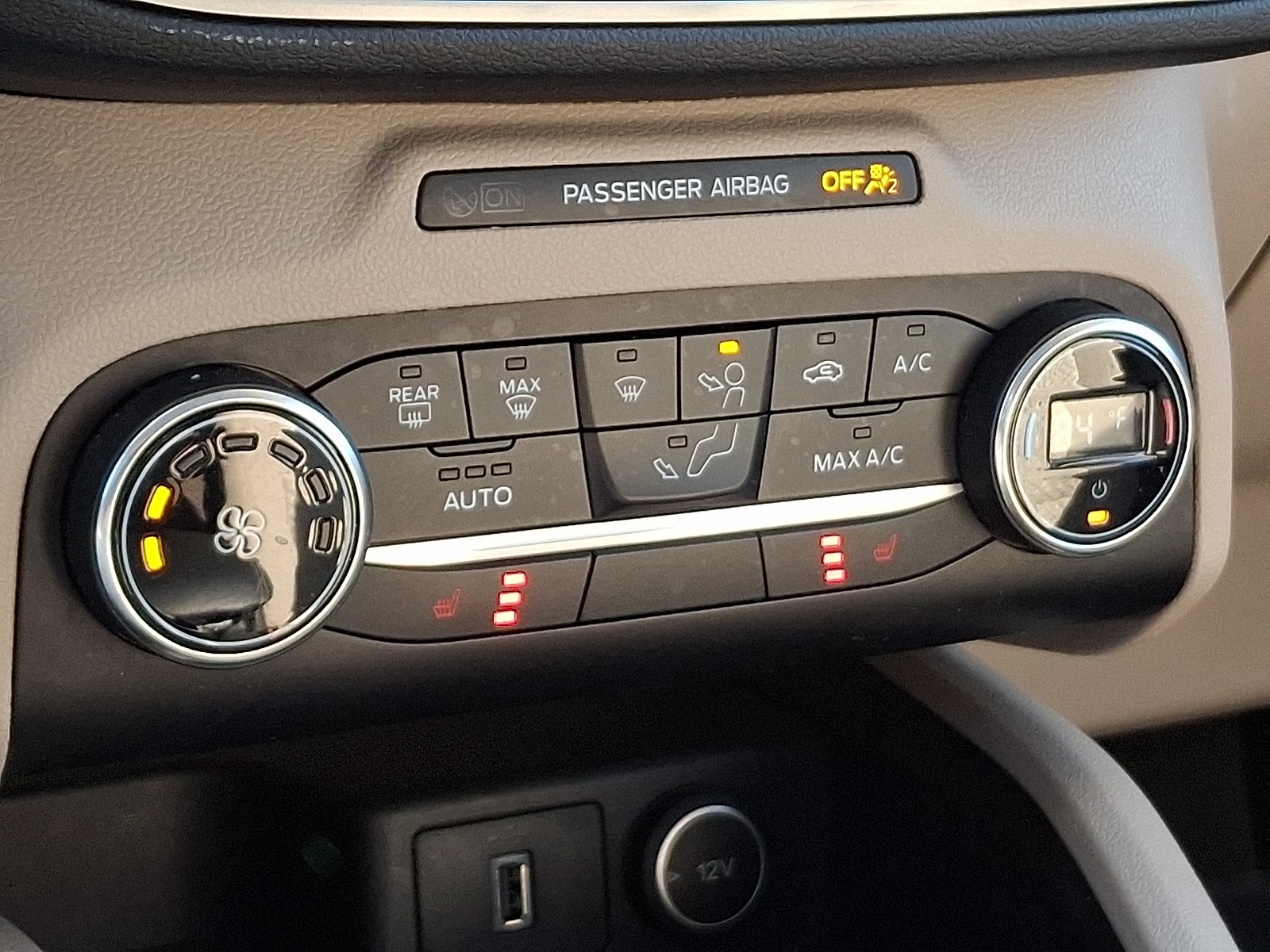 Used 2020 Ford Escape SE - photo 29