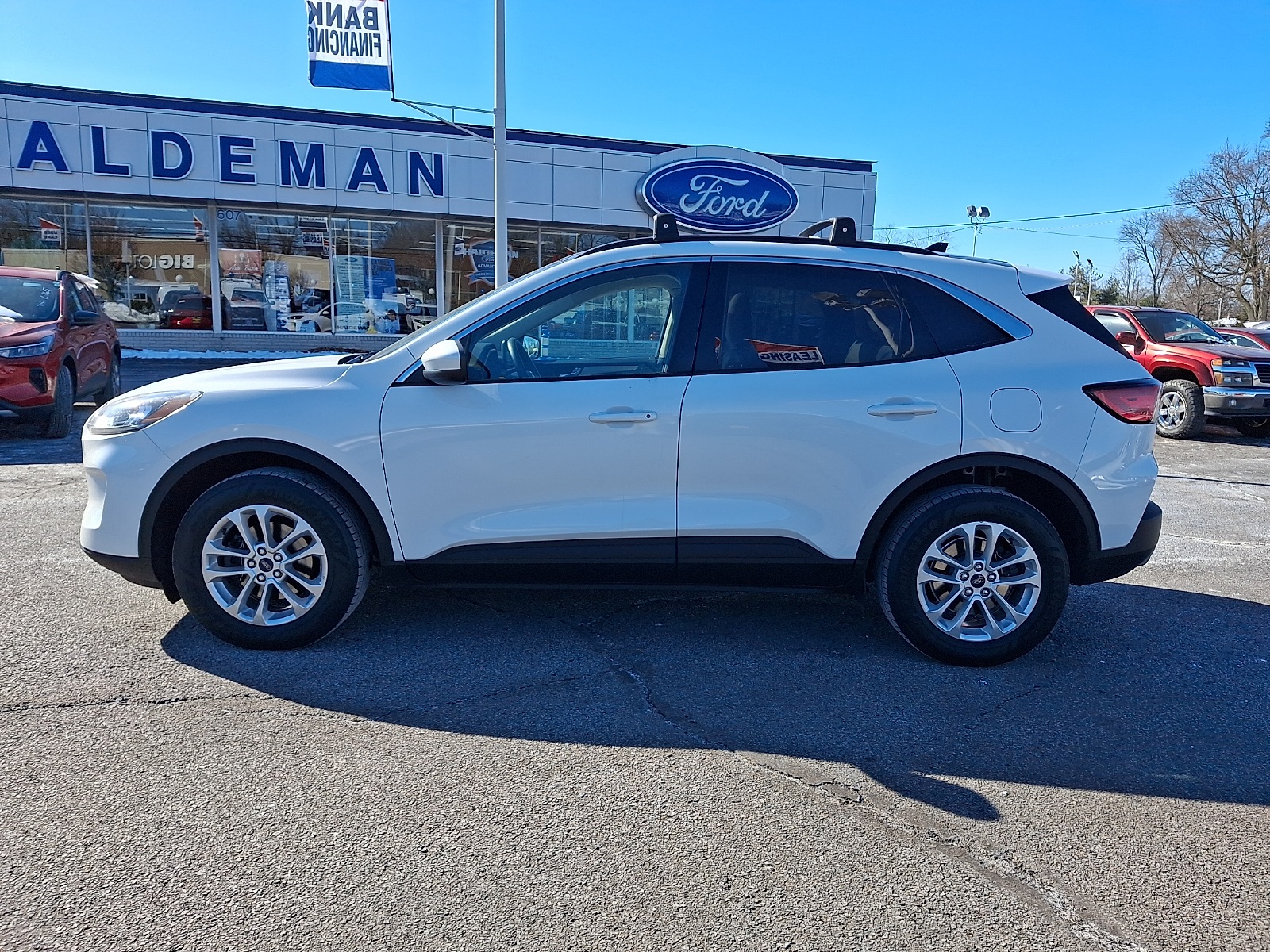 Used 2020 Ford Escape SE - photo 16
