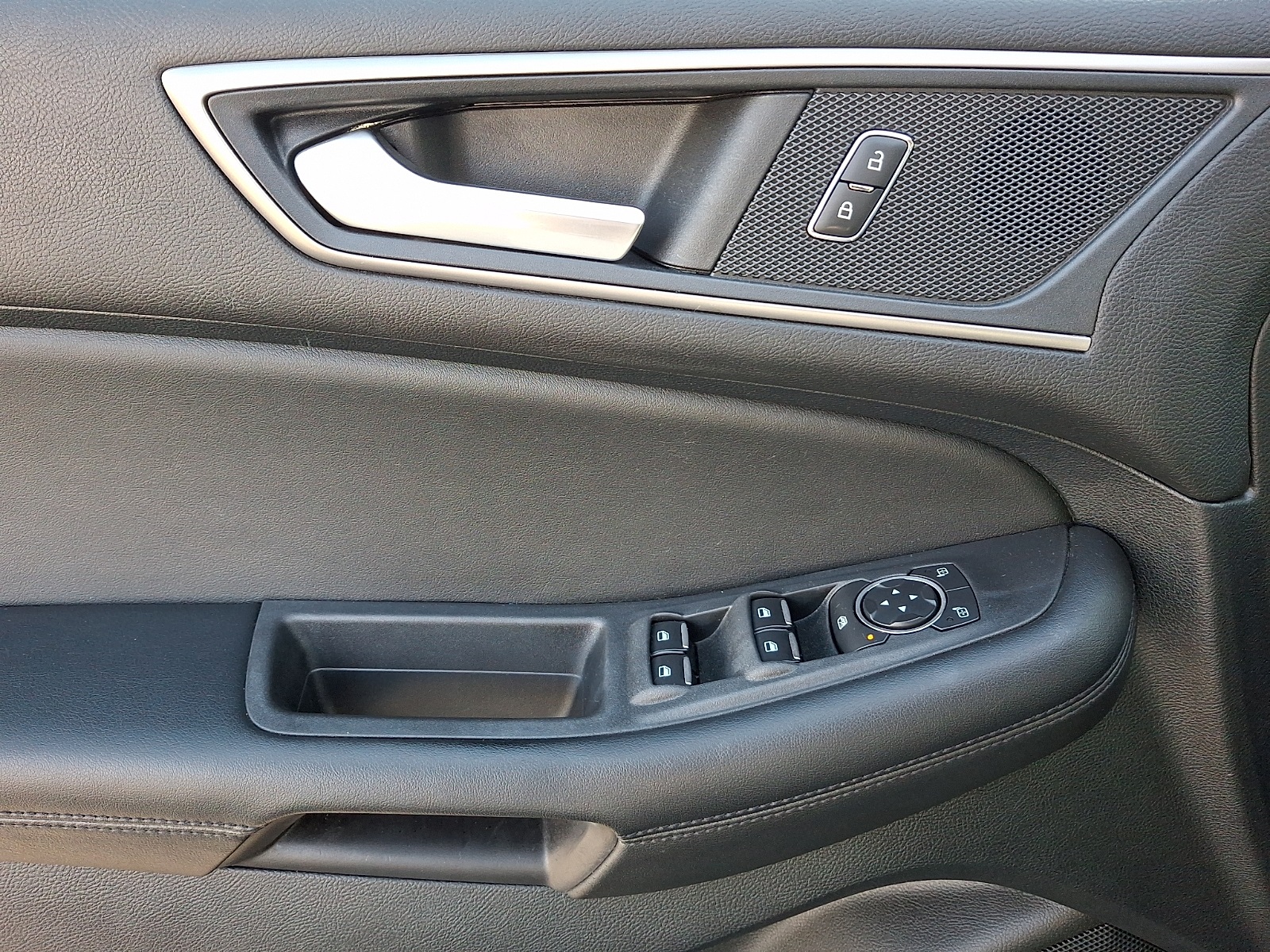 Used 2022 Ford Edge SEL - photo 25
