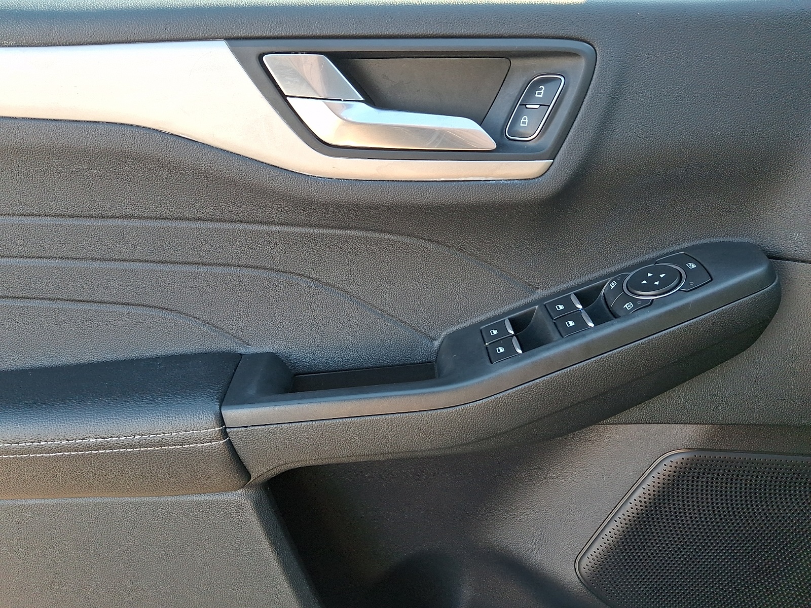 Used 2022 Ford Escape SEL - photo 23