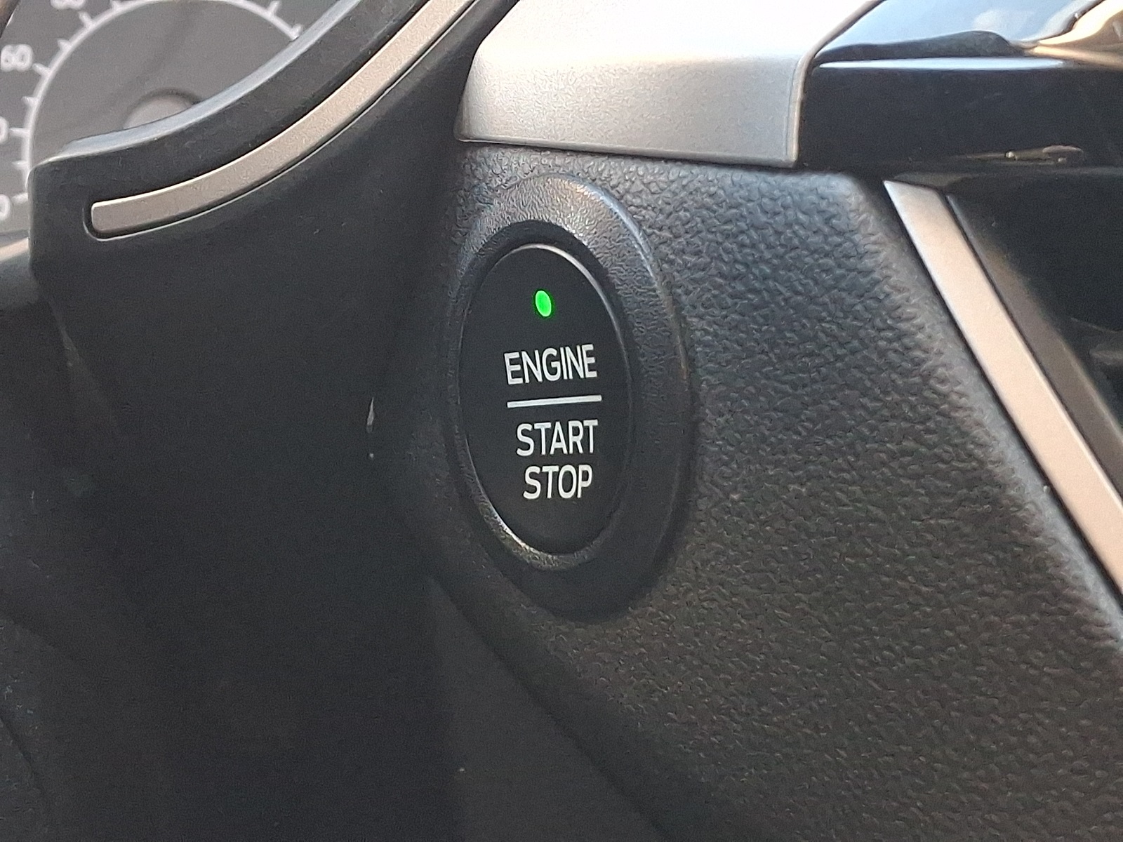 Used 2022 Ford Escape SEL - photo 6