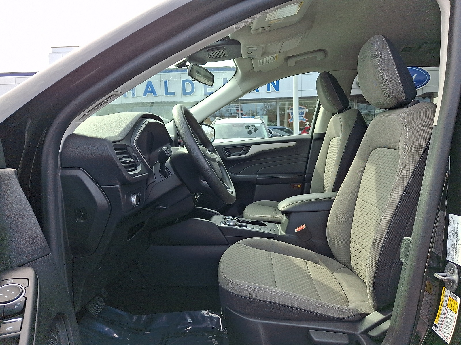 Used 2022 Ford Escape SE - photo 25