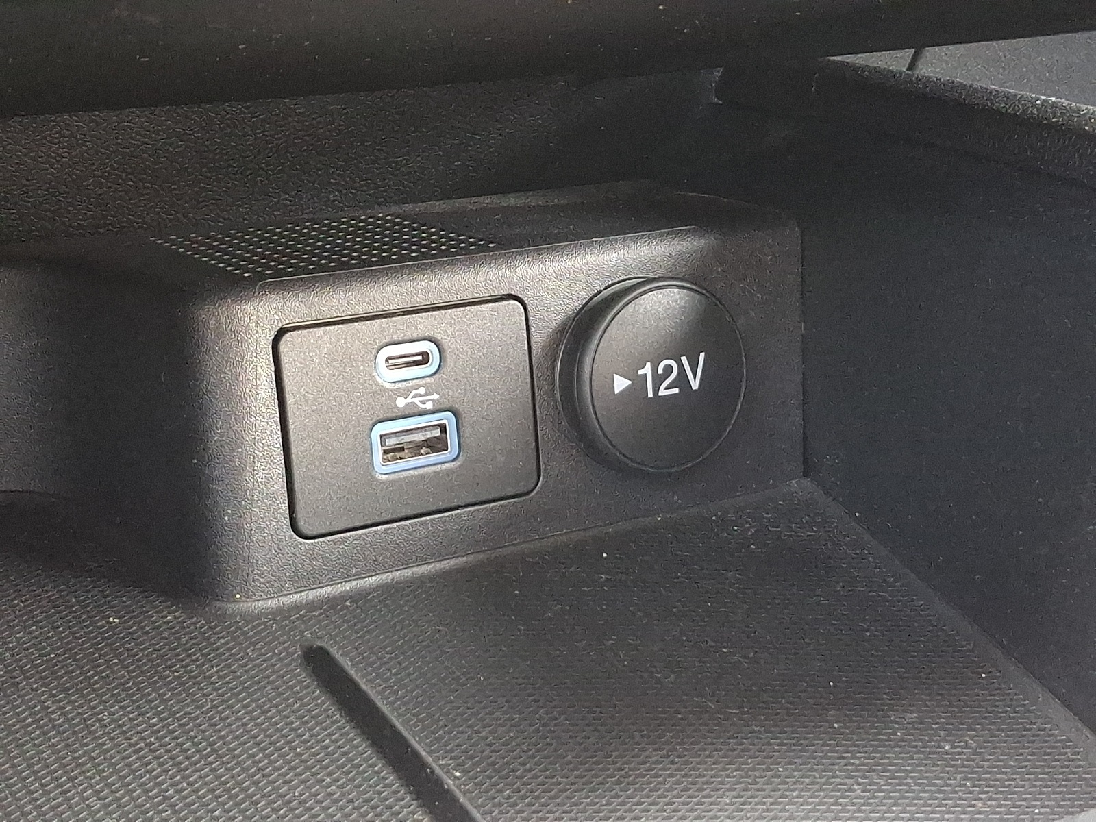 Used 2022 Ford Escape SE - photo 6