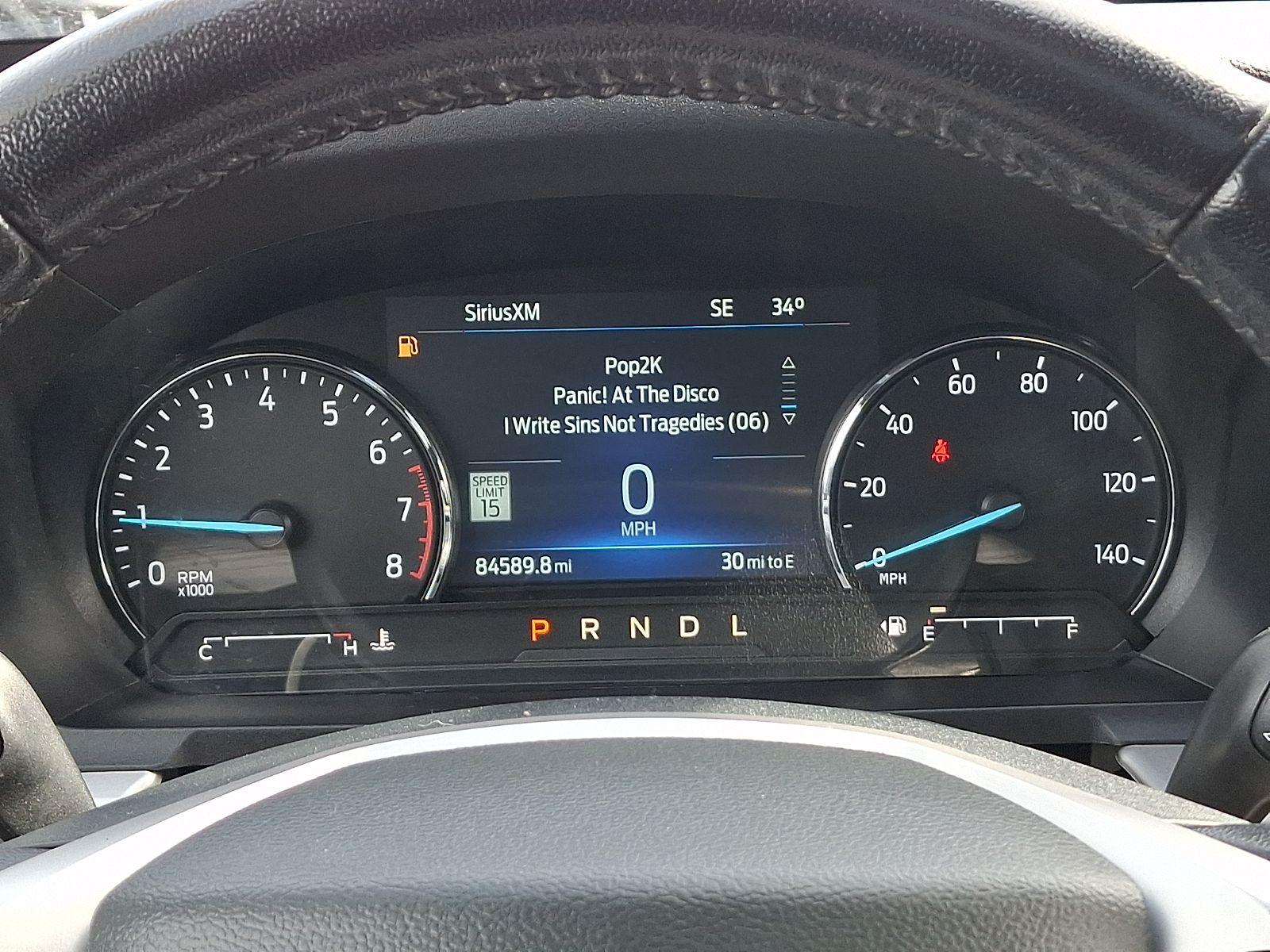 Used 2022 Ford Explorer - photo 2