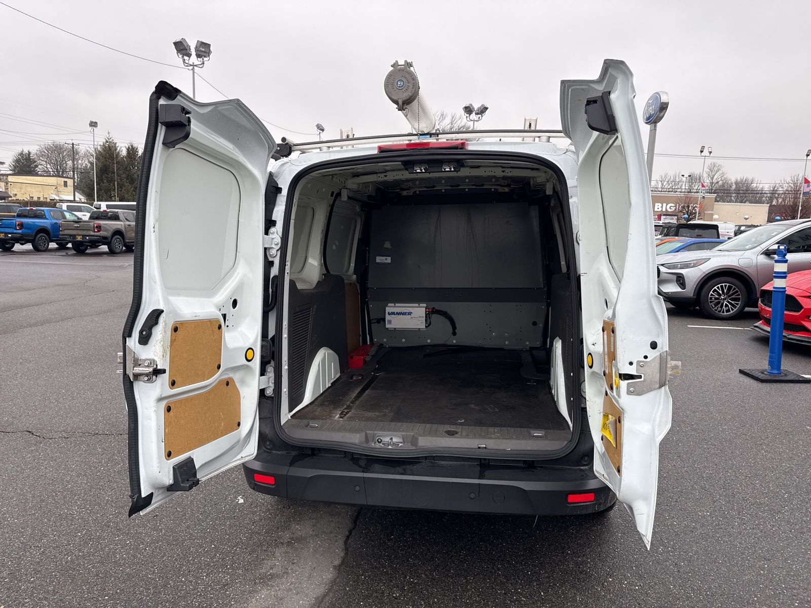 Used 2020 Ford Transit Connect Empty Cargo Van - photo 9