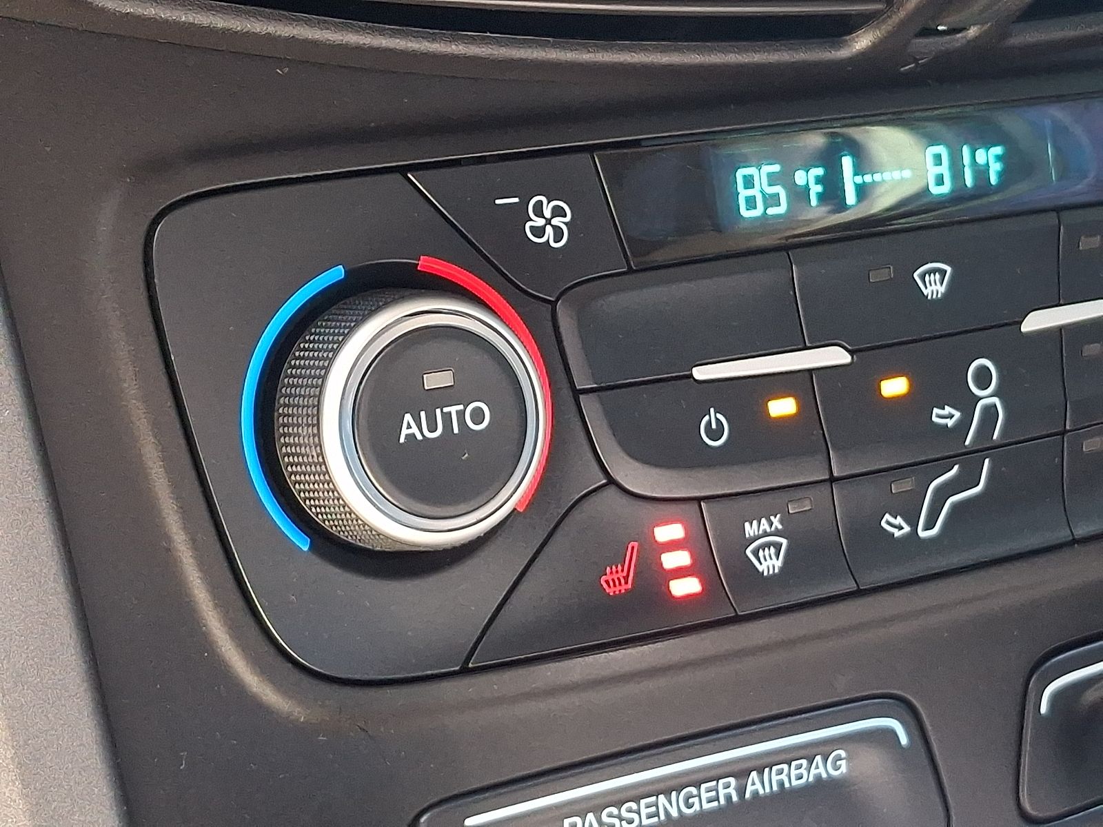 Used 2019 Ford Escape SEL - photo 9