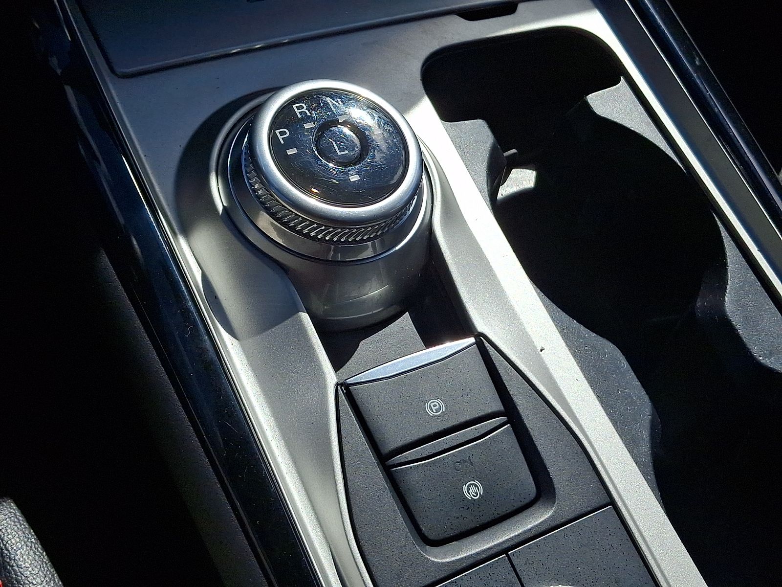 Used 2022 Ford Explorer ST-Line - photo 5