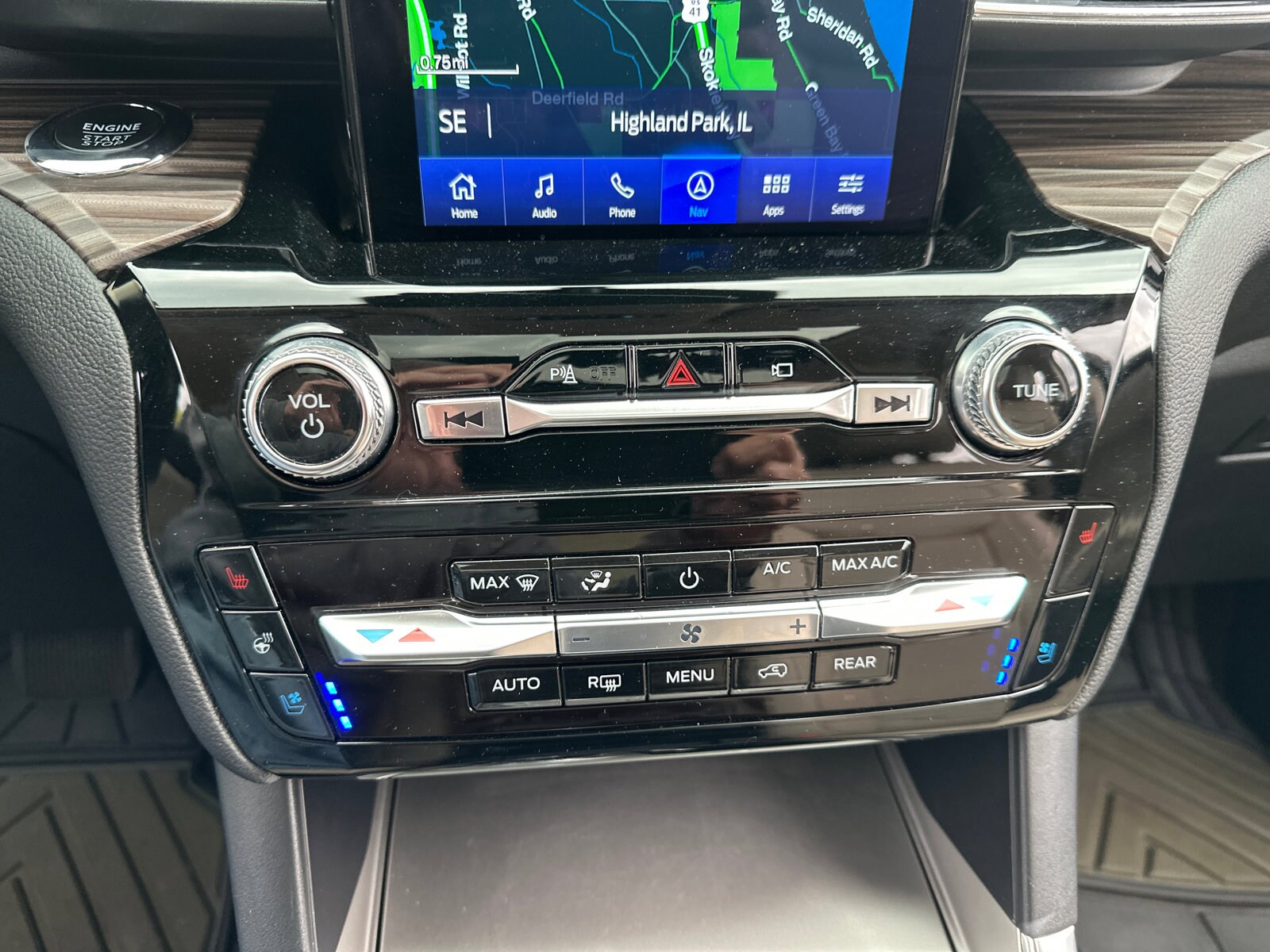 Used 2023 Ford Explorer Limited - photo 23
