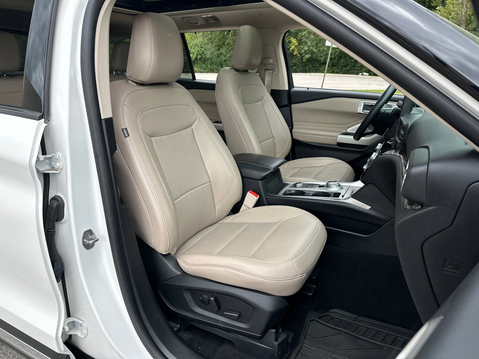 Used 2023 Ford Explorer Limited - photo 37