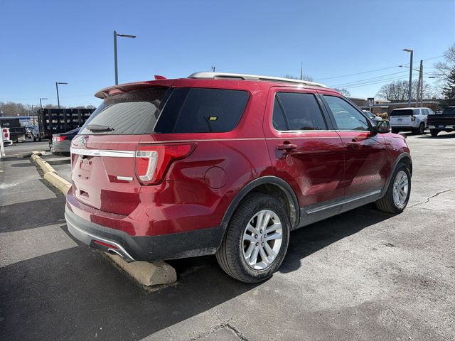 Used 2016 Ford Explorer - photo 2